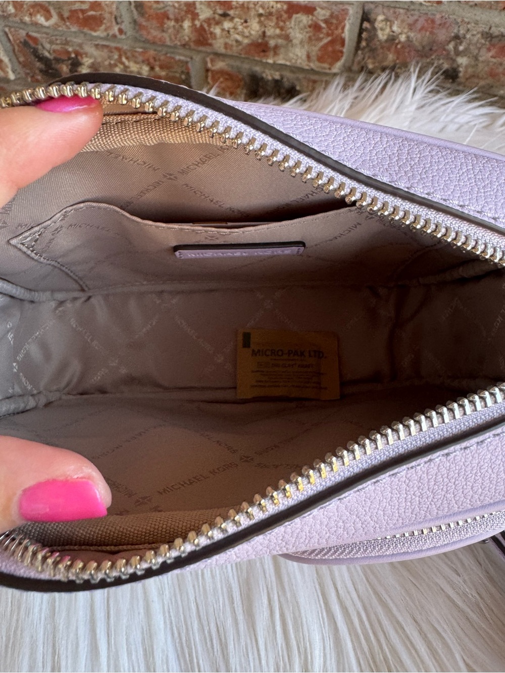 Michael Kors Lilac Leather Crossbody Camera Bag with Matching Pouches - Picture 8 of 9